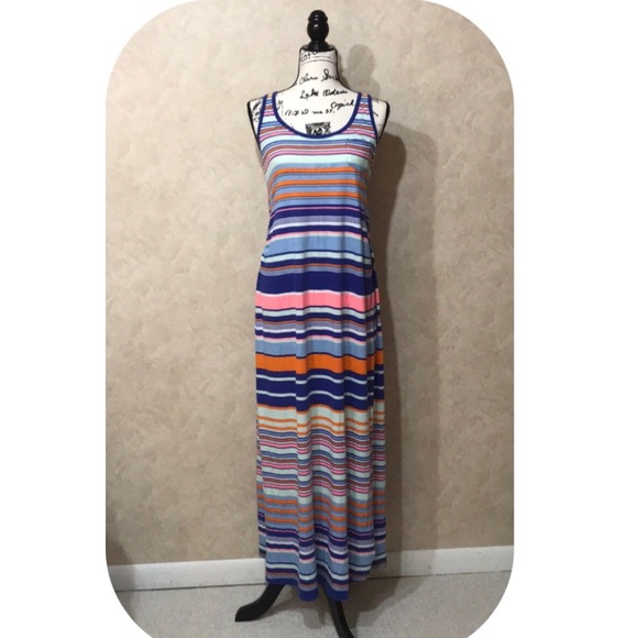 striped maternity tank maxi dress [Gap Maternity] - Picture 3 of 7